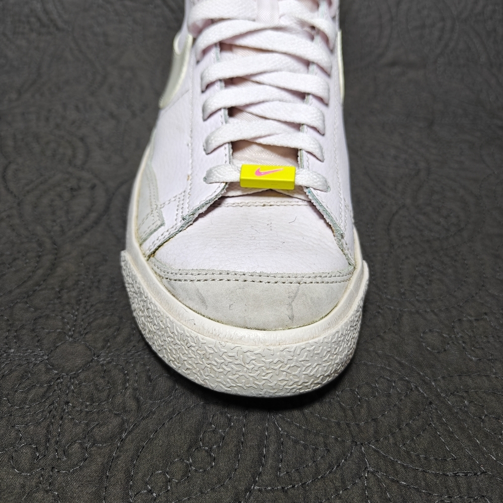 Nike Womens Blazer Mid '77 White Mint Pink Shoe Womens Sneakers Size 9 - Picture 7 of 9